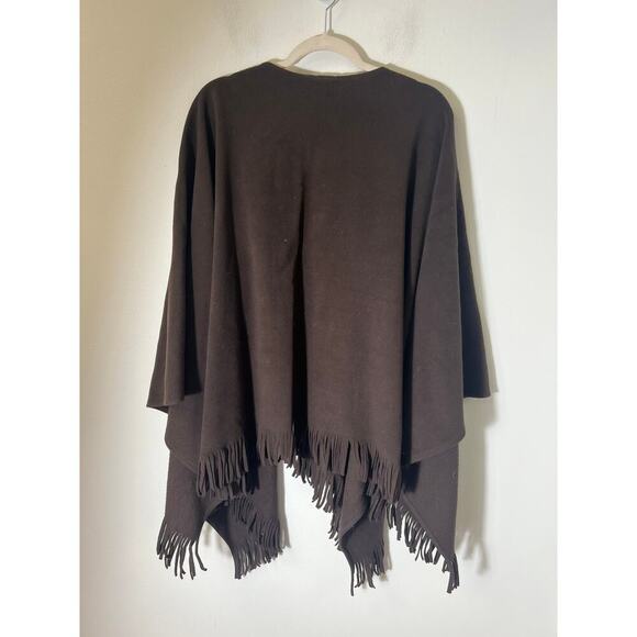 Sandra Brown Fleece Ponch/Wrap One Size. - Picture 2 of 3